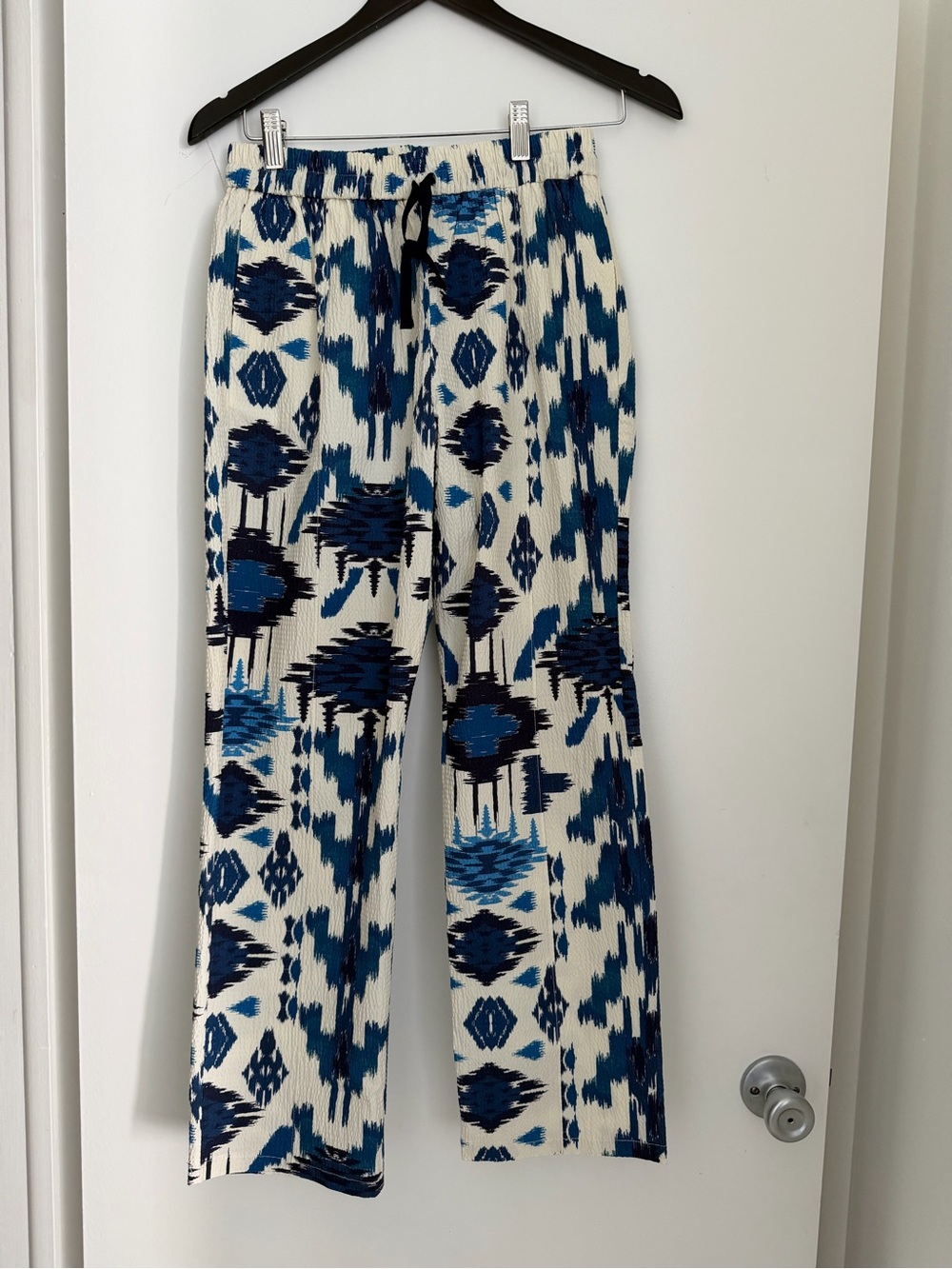 Vilagallo Clarice Pant elastic waist in blue ikat print sz 40